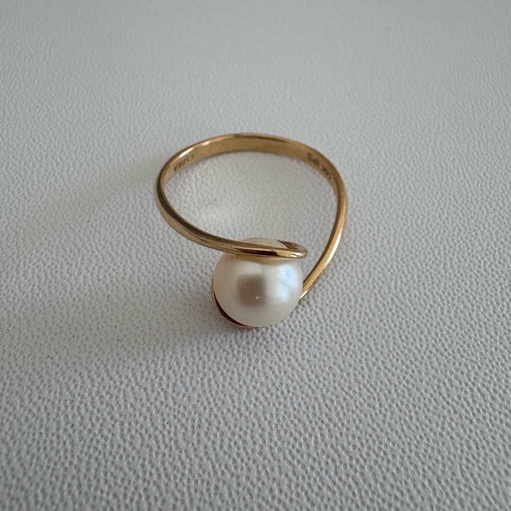 14k Gold Pearl Ring (8)